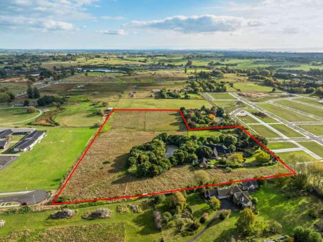 House for sale in Awhitu