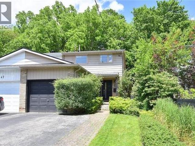 House for sale in Ancaster, Ontario
