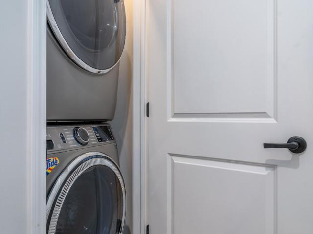 Townhouse for sale in Latham