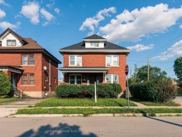 Duplex for sale in Ancaster, Ontario