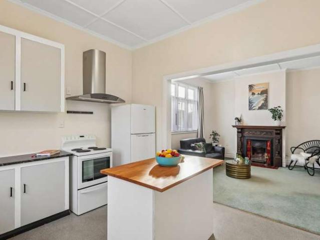 House for sale in Otakou