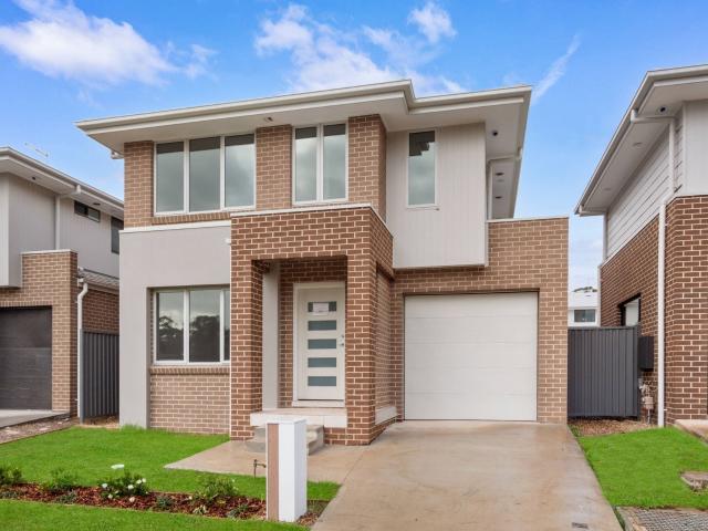House for rent in Grantham Farm, Sydney