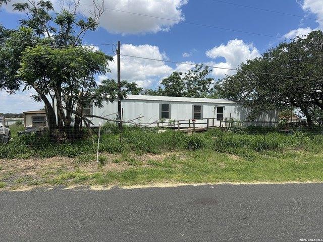 House for sale in Poteet, Texas