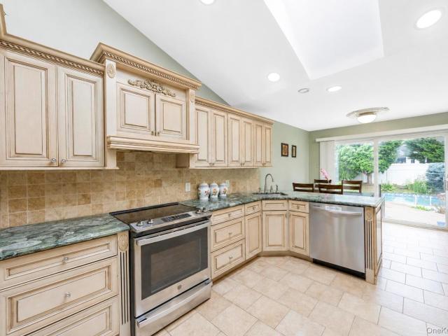 House for sale in Birchwood at Jericho, Jericho