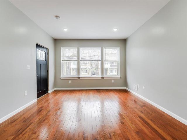 House for sale in Hudson, New Jersey