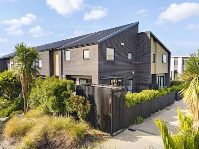 House for sale in Paremoremo