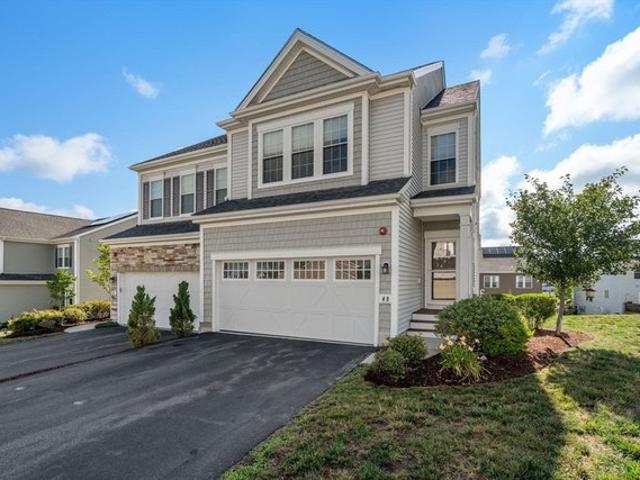 Condo for sale in Hopkinton, Massachusetts