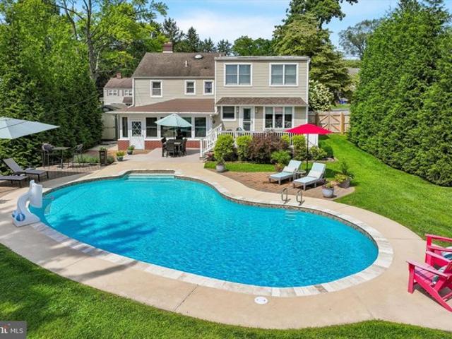 House for sale in Aston Township, Delaware County