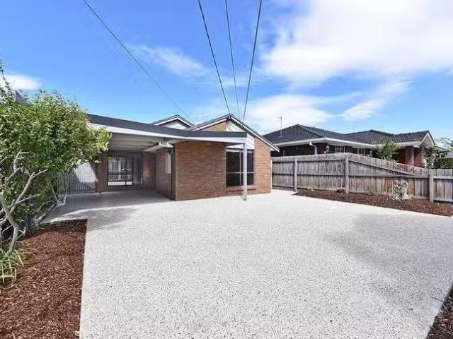 House for rent in Keilor, Victoria