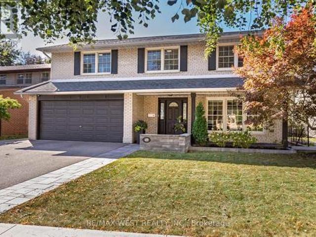 House for sale in Etobicoke Centre, Toronto