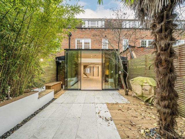 House for rent in City of Westminster, Greater London
