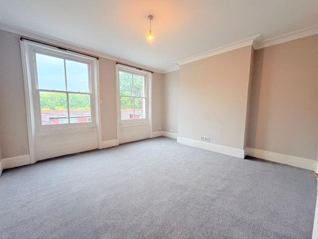Apartment for rent in London Borough of Richmond upon Thames, Greater London