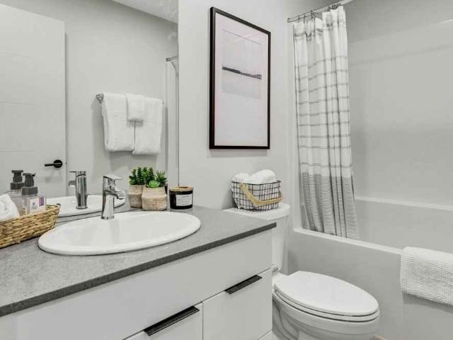 Apartment for rent in Wedgewood, Alberta