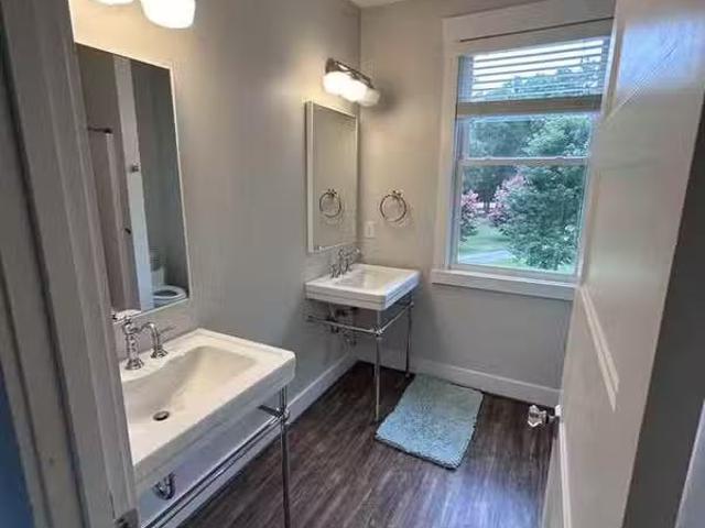 House for rent in Williamsburg