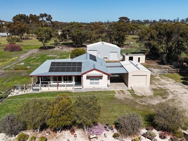 House for sale in Katanning, Shire Of Katanning