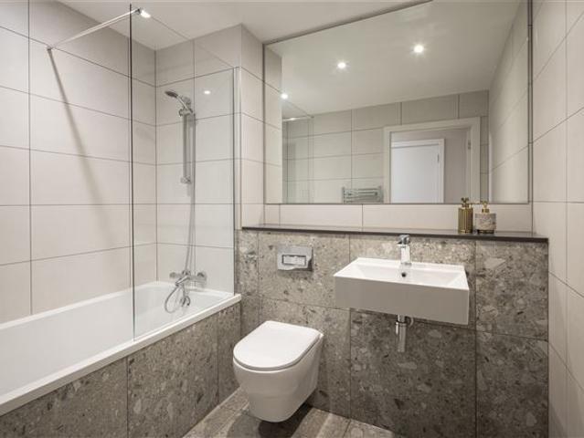 Apartment to rent in Bluebell, North Tipperary