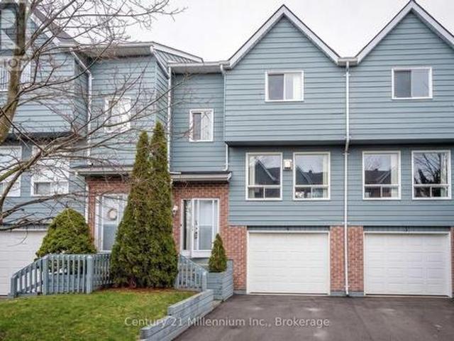 Townhouse for rent in Wasaga Beach, Ontario