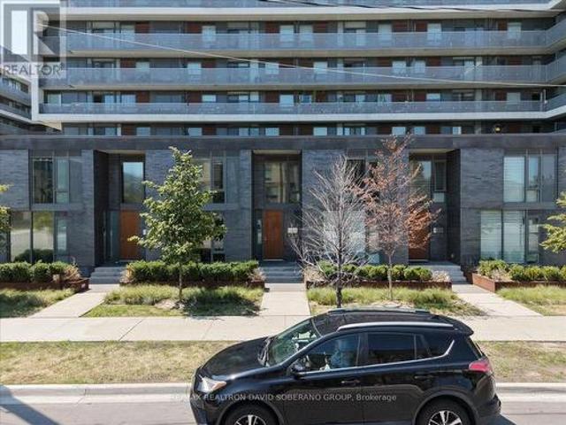 Townhouse for sale in Woburn, Ontario