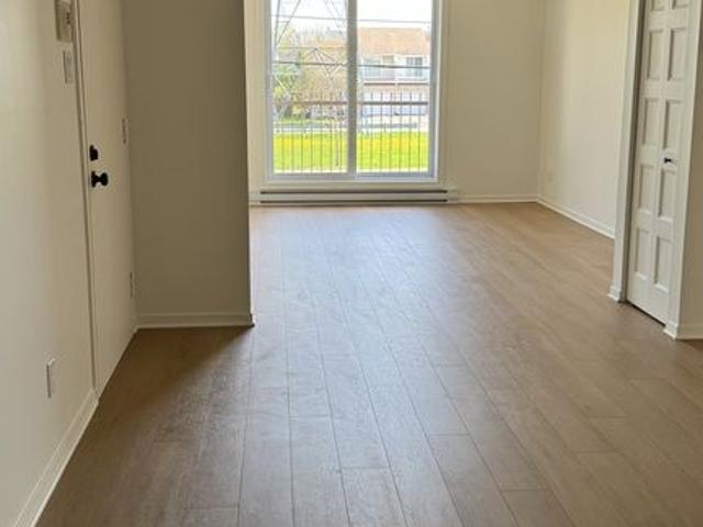Apartment for rent in Laurentides, Quebec