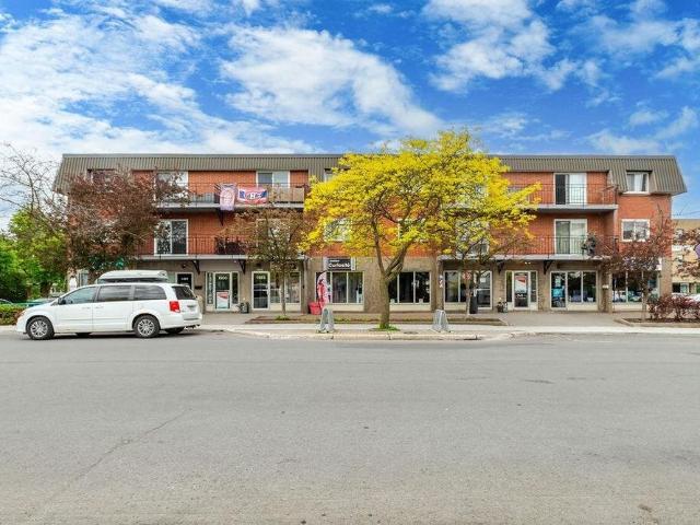 Apartment for rent in Saint-bruno-de-montarville, Quebec