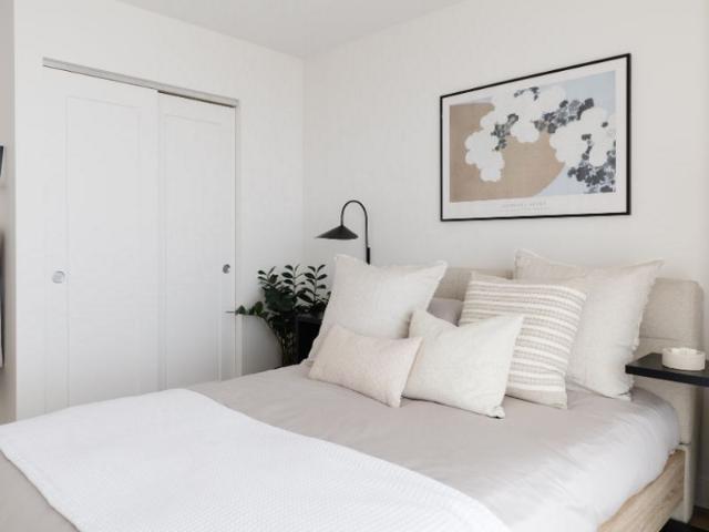 Apartment for rent in Laval-des-rapides, Quebec