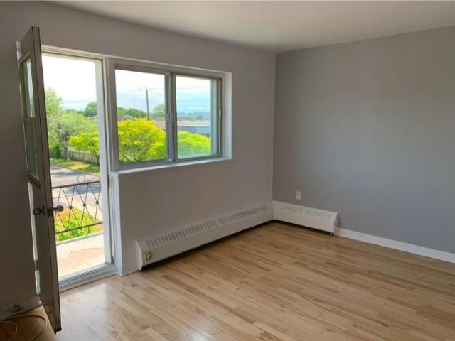 Apartment for rent in Saint-lambert, Quebec