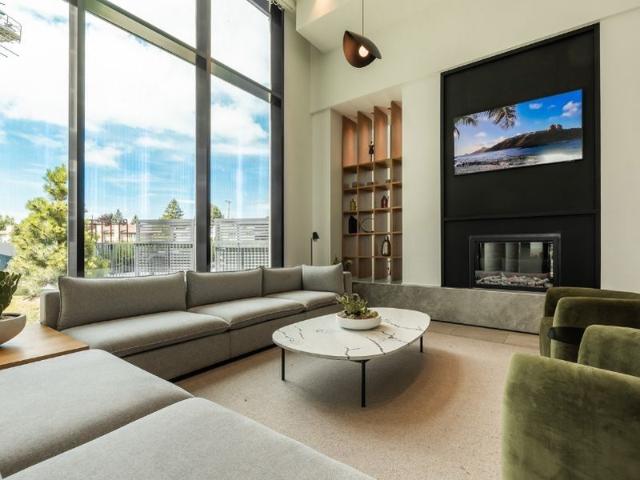 Apartment for rent in Dorval, Quebec
