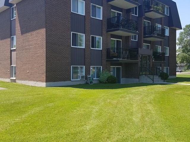 Apartment for rent in Pierre-de Saurel, Quebec