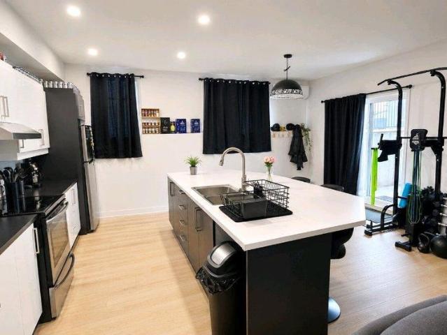 Apartment for rent in Saint-Étienne-de-Beauharnois, Montérégie