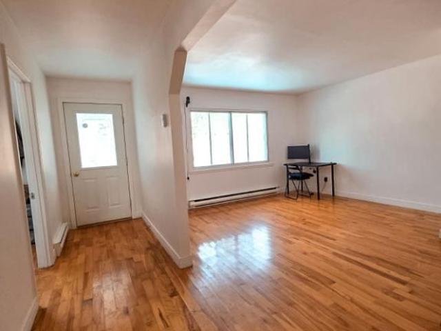 Apartment for rent in Longueuil, Quebec