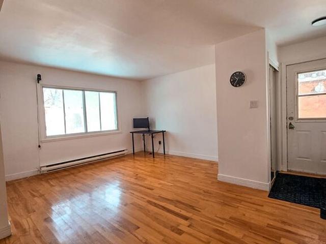 Apartment for rent in Longueuil, Quebec
