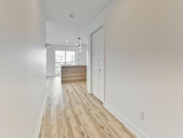 Apartment for rent in Saint-lin, Quebec