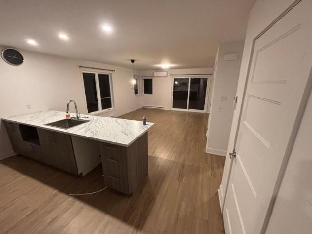 Apartment for rent in Saint-Lin–Laurentides, Lanaudière