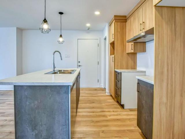 Apartment for rent in Saint-lin, Quebec