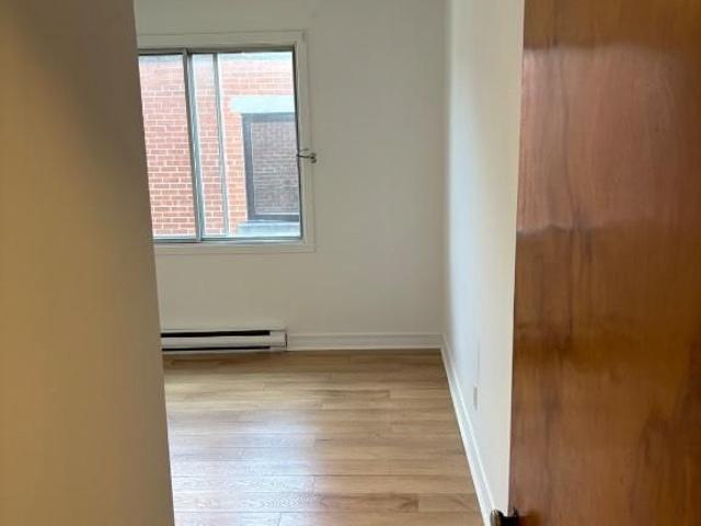 Apartment for rent in St. Leonard's, Quebec