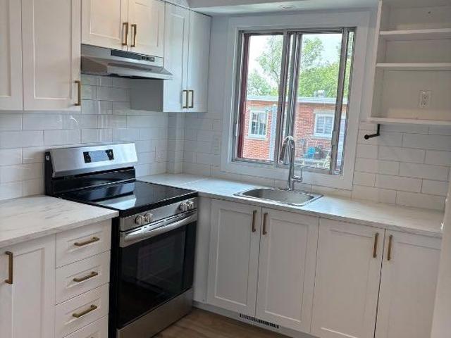 Apartment for rent in St. Leonard's, Quebec