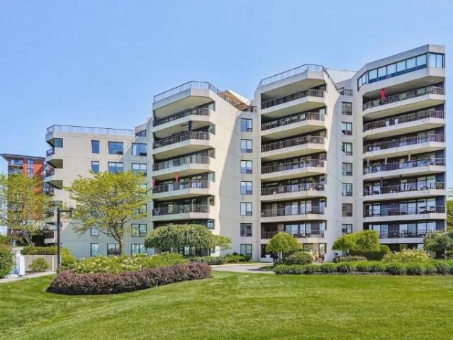 Apartment for rent in Secteur R, Brossard