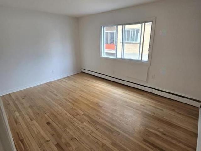 Apartment for rent in St. Leonard's, Quebec