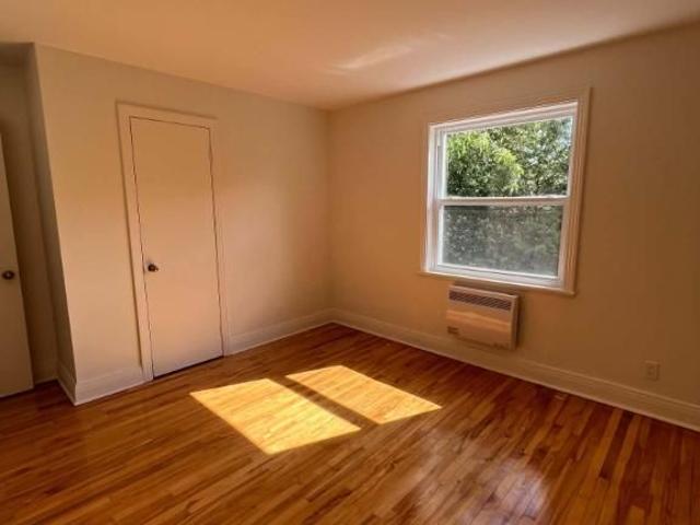 Apartment for rent in Vieux-Longueuil, Longueuil