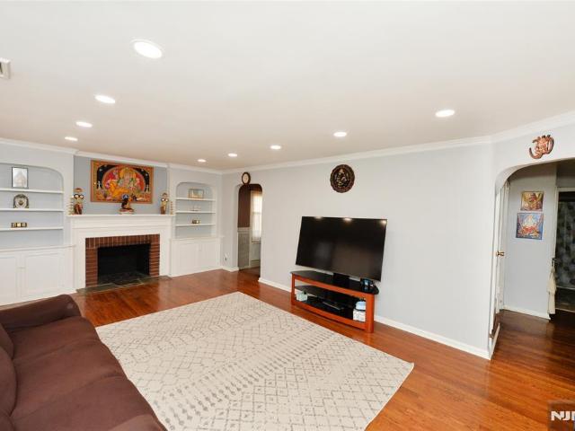 House for sale in Fair Lawn, Bergen County