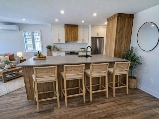 Apartment for rent in Pierre-de Saurel, Quebec