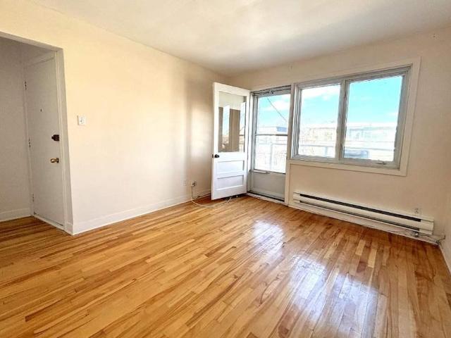 Apartment for rent in St. Leonard's, Quebec