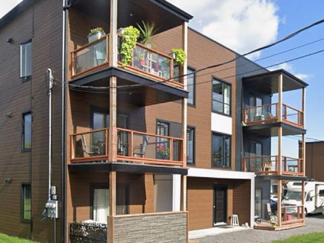 Apartment for rent in Saint-marc-des-carrieres, Quebec