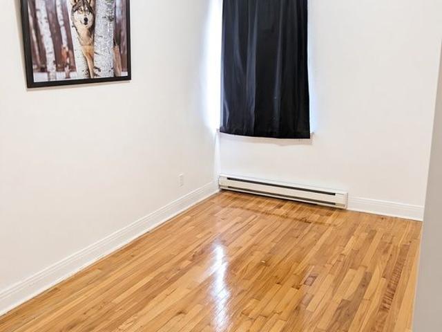 Apartment for rent in Glenmount, Montréal