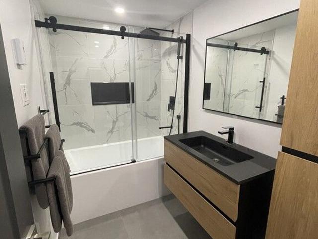 Apartment for rent in St. Leonard's, Quebec