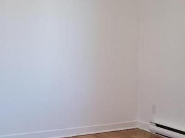 Apartment for rent in Parc-Extension, Montréal