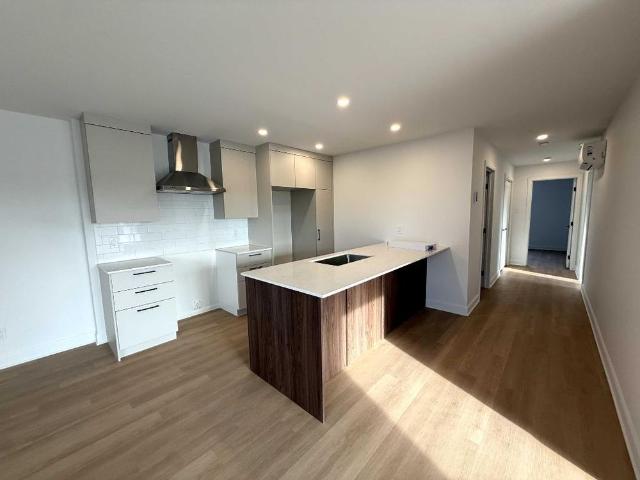 Apartment for rent in Saint-chrysostome, Quebec
