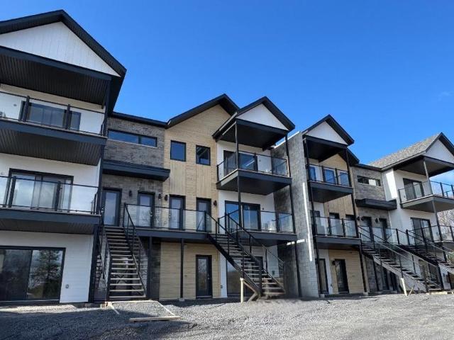 Apartment for rent in Laurentides, Quebec