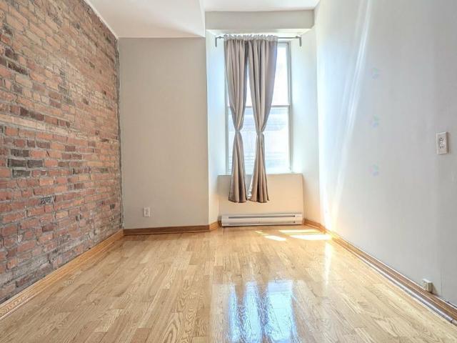 Apartment for rent in TOD quartier Berri UQAM, Montréal