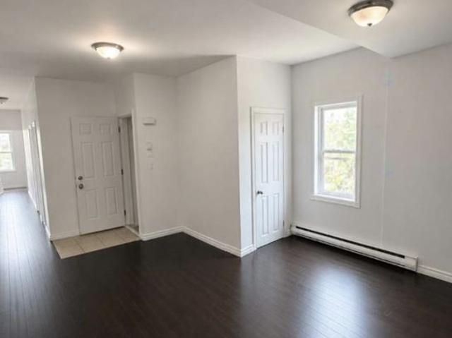 Apartment for rent in St. Leonard's, Quebec